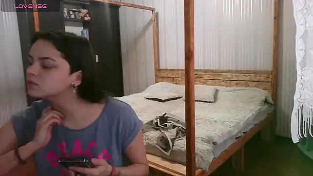 EthelsLover online show from 12/17/25, 09:37