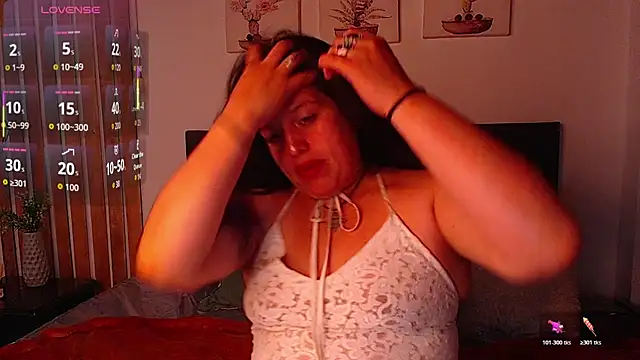 Andrea secret  online show from 11/27/25, 01:57