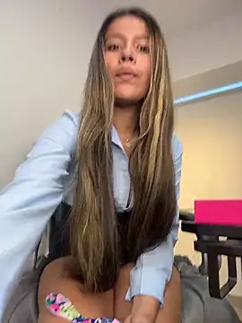 EMILIIA RICHTER   online show from 03/21/26, 07:50