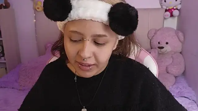 NekoWaifu online show from 05/15/26, 02:13