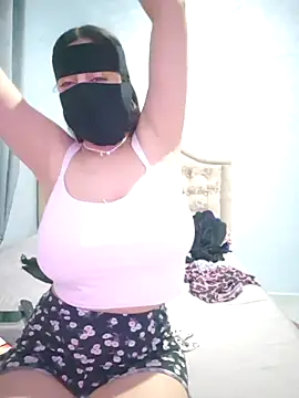 Snapshot of __arabica chatting on 11/04/25, 05:12 arabica online show from 11/04/25, 05:12