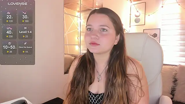 sophiee09  online show from 12/15/25, 01:48