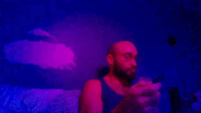 Snapshot of versatilevortex chatting on 10/13/25, 04:07 versatilevortex online show from 10/13/25, 04:07