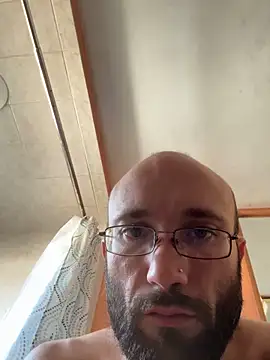 Snapshot of versatilevortex chatting on 10/18/25, 07:25 versatilevortex online show from 10/18/25, 07:25