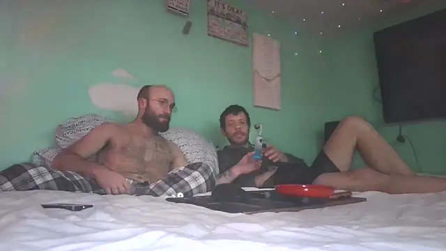 Snapshot of versatilevortex chatting on 12/16/25, 05:34 versatilevortex online show from 12/16/25, 05:34