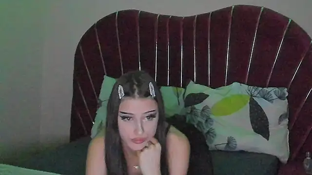 DariaX19 online show from 11/18/25, 08:46