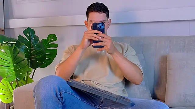 ZaneDawson online show from 04/21/26, 07:28