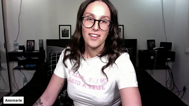 annmarieferrara online show from 12/05/25, 03:37