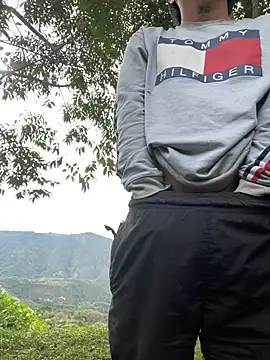 sky-wolves online show from 11/19/25, 08:20