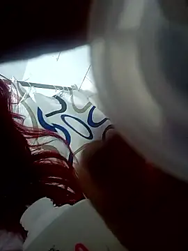 sofiagutierrez   online show from 12/02/25, 06:36