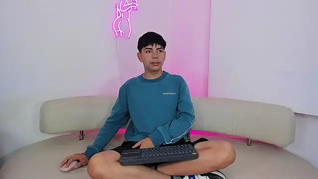 Peter chase online show from 10/04/25, 06:50