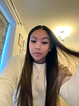 Snapshot of MissCherryyxox chatting on 09/23/25, 05:16 MissCherryyxox online show from 09/23/25, 05:16