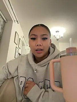 Snapshot of MissCherryyxox chatting on 09/26/25, 07:18 MissCherryyxox online show from 09/26/25, 07:18