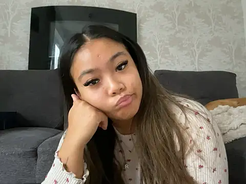 Snapshot of MissCherryyxox chatting on 09/28/25, 07:58 MissCherryyxox online show from 09/28/25, 07:58