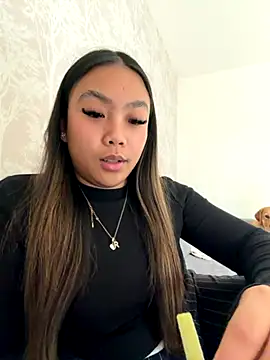 Snapshot of MissCherryyxox chatting on 10/10/25, 01:10 MissCherryyxox online show from 10/10/25, 01:10