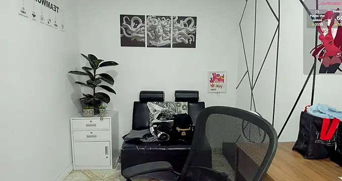 Angel-dragun online show from 11/09/25, 04:00