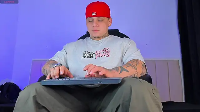 denis munera online show from 11/29/25, 06:49