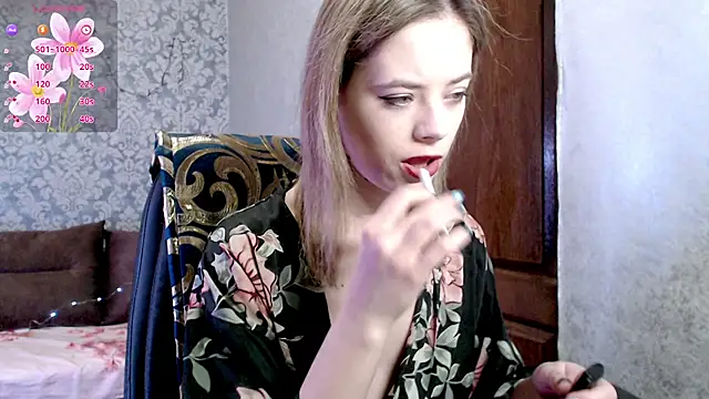 Snapshot of Kate__Loves chatting on 02/09/26, 08:35 Kate Loves online show from 02/09/26, 08:35