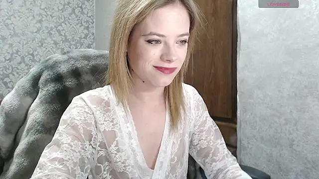 Snapshot of Kate__Loves chatting on 05/29/26, 07:12 Kate Loves online show from 05/29/26, 07:12