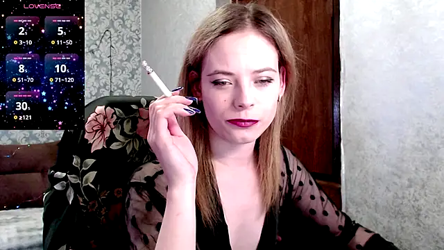 Snapshot of Kate__Loves chatting on 07/06/26, 08:00 Kate Loves online show from 07/06/26, 08:00