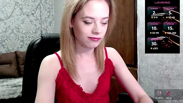 Snapshot of Kate__Loves chatting on 07/12/26, 08:00 Kate Loves online show from 07/12/26, 08:00