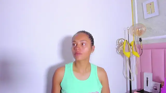 Snapshot of HoollyHendrix chatting on 02/28/26, 08:54 HoollyHendrix online show from 02/28/26, 08:54