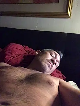 countryboi2002 online show from 12/15/25, 06:50