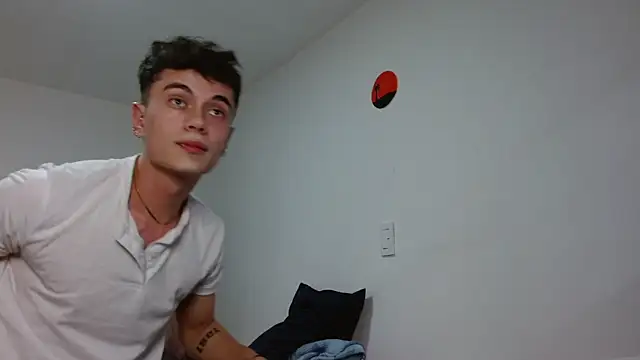 Snapshot of jaico_santos chatting on 02/14/26, 11:45 jaico santos online show from 02/14/26, 11:45