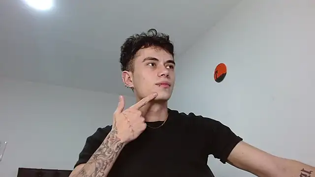 Snapshot of jaico_santos chatting on 02/25/26, 11:03 jaico santos online show from 02/25/26, 11:03