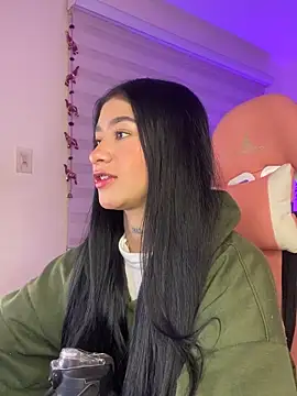 Snapshot of camila1_torres_ chatting on 11/27/25, 02:57 camila1 torres online show from 11/27/25, 02:57