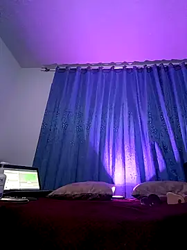 VioletStonee1 online show from 10/03/25, 07:55