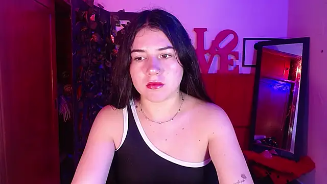 Snapshot of ilayra_smith chatting on 11/26/25, 08:10 ilayra smith online show from 11/26/25, 08:10