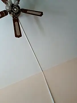 Snapshot of Mikaaa97 chatting on 11/08/25, 12:49 Mikaaa97 online show from 11/08/25, 12:49