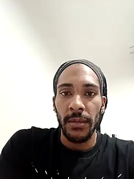 Snapshot of Mikaaa97 chatting on 11/16/25, 12:05 Mikaaa97 online show from 11/16/25, 12:05