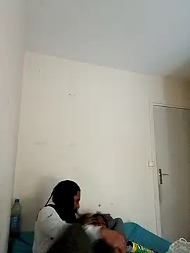 Snapshot of Mikaaa97 chatting on 11/21/25, 03:11 Mikaaa97 online show from 11/21/25, 03:11