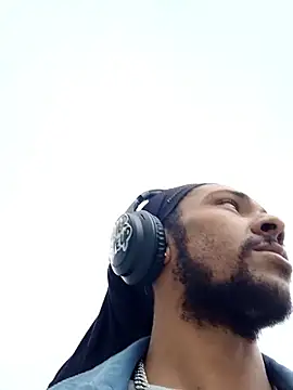 Mikaaa97 online show from 03/31/26, 10:59