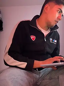 tomy hot20 online show from 09/22/25, 10:12