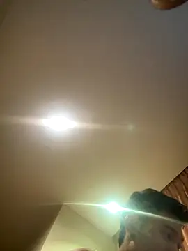 Snapshot of RoyDino chatting on 10/09/25, 10:30 RoyDino online show from 10/09/25, 10:30