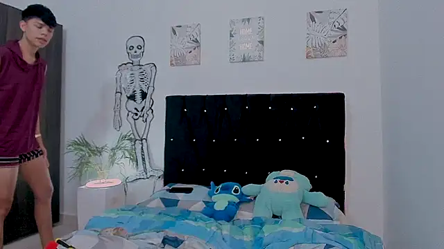 Zacktorres  online show from 10/17/25, 10:01