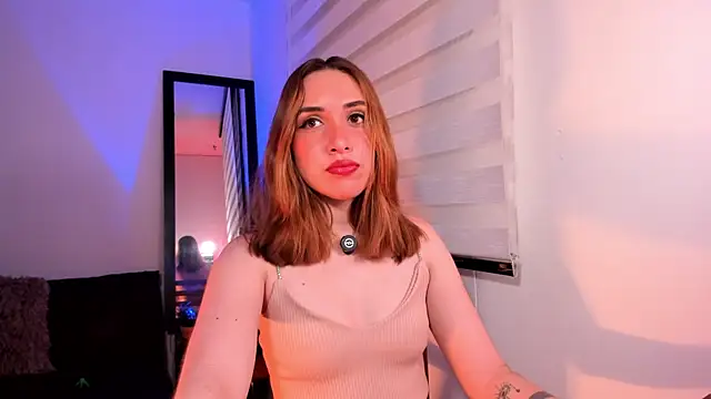 SarahCastillo  online show from 10/04/25, 03:26