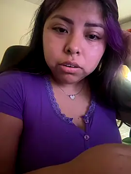 Snapshot of Lunarebelde chatting on 09/19/25, 11:33 Lunarebelde online show from 09/19/25, 11:33