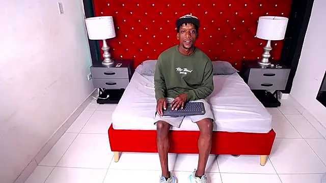 SkylerBigxxx online show from 10/18/25, 03:53