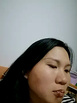 wen78759 online show from 10/22/25, 03:23