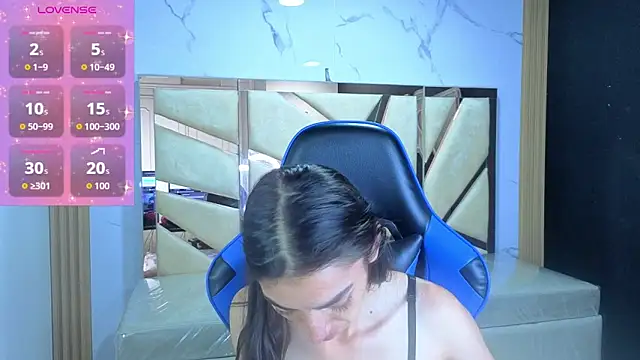 Snapshot of Maily_a_ chatting on 02/20/26, 02:41 Maily a online show from 02/20/26, 02:41