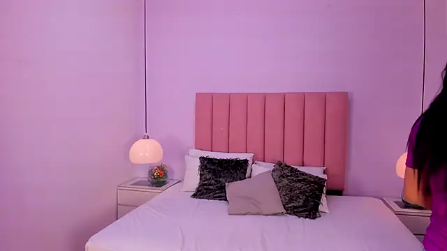 Amy Ferreira online show from 11/13/25, 10:19