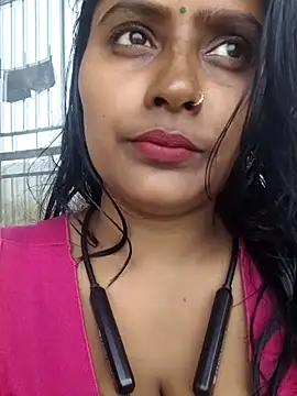 Snapshot of Jasmine_Januja chatting on 02/06/26, 11:02 Jasmine Januja online show from 02/06/26, 11:02