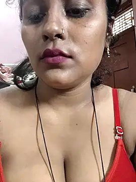 Snapshot of Jasmine_Januja chatting on 05/12/26, 03:47 Jasmine Januja online show from 05/12/26, 03:47