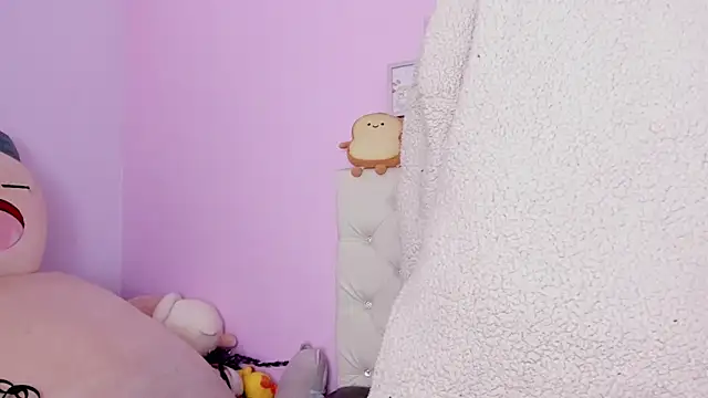 Yuni kim online show from 11/11/25, 03:23