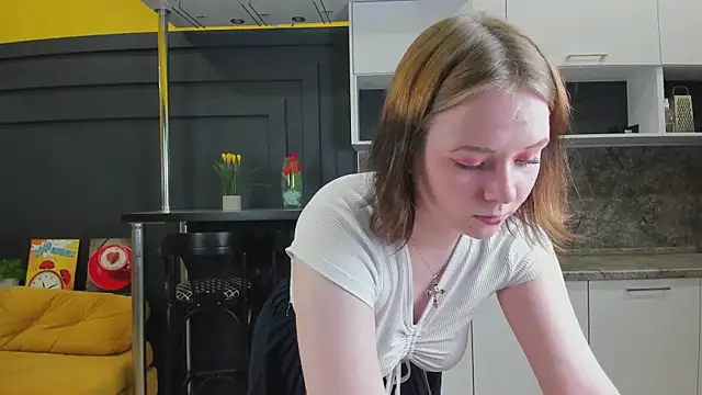 Sophi X online show from 10/14/25, 09:10