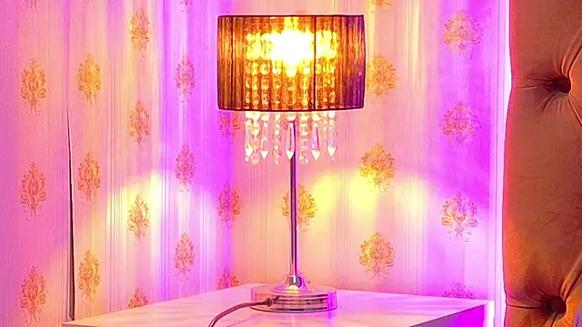 CoraVex online show from 04/23/26, 03:52